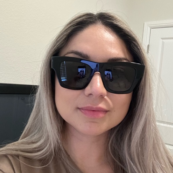 Burberry sunglasses - Picture 5 of 10